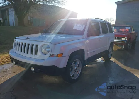 2012 Jeep Patriot Sport z USA, uszkodzony, nr VIN 1C4NJPBA0CD723801